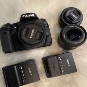 Canon EOS 800D Digital SLR with 18-55 is STM Lens Black.